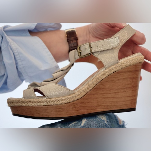 ‘Wonders’ wedge heel sandal - Picture 5 of 10